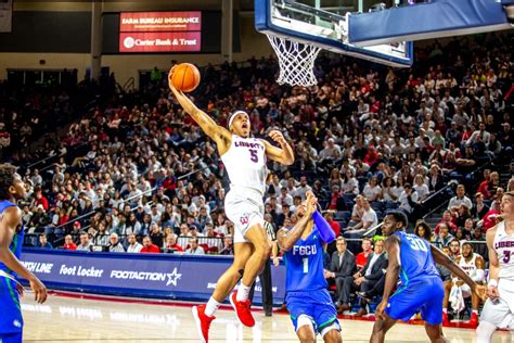 Liberty Flames Men's Basketball defeats FGCU 74-67 - The Liberty Champion