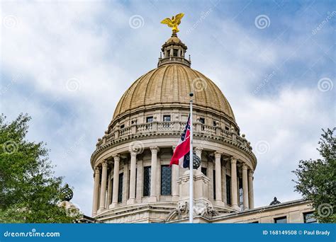 Dome of the Mississippi State Capitol Building Stock Photo - Image of ...