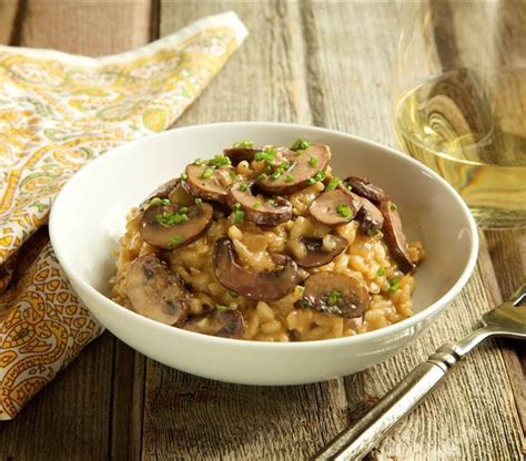 Low-Maintenance Risotto with Crimini Mushrooms Recipe | SideChef