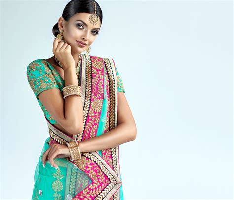 How a Traditional Indian Dress Can Redefine Your Personality | Fashion Gone Rogue