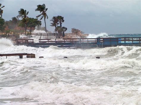 Climate change impacts within the Dutch Caribbean - DCNA