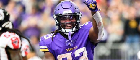 Minnesota Vikings Star Dalvin Cook Agrees To A 5-Year Extension Worth ...