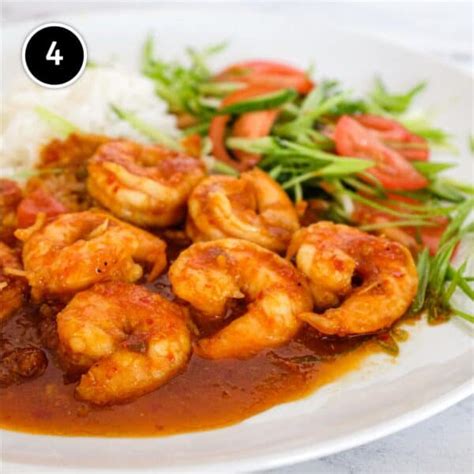 Sambal Udang (Sambal Prawns) - a recipe from Cook Eat World