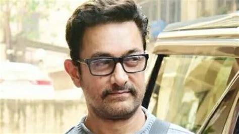 Aamir Khan spotted at Zoya Akhtar's office in a new, younger look. See ...