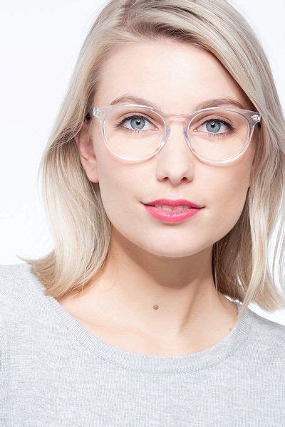 12 Eyewear Trends For Women in 2021 You Should Know About | Eyewear trends, Glasses trends, Eyewear