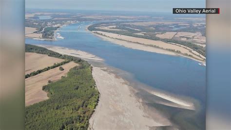 Mississippi River reports record low water level amidst drought ...