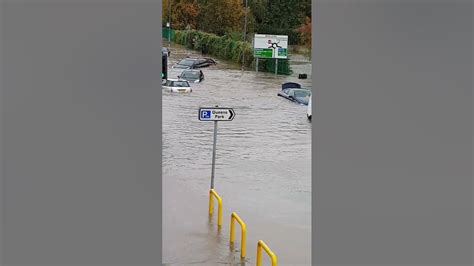 Floods in Chesterfield, Derbyshire 20 Oct 2023 - YouTube