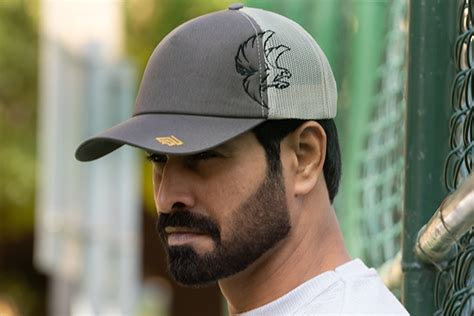 Eagle Cap – Grey Color | Large – Foxerz