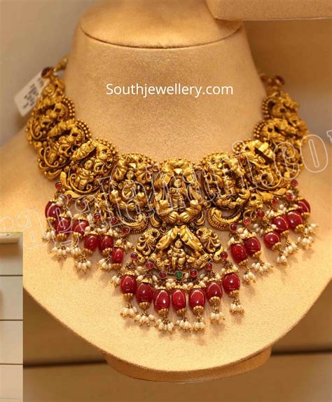 Antique gold Temple jewelry necklace - Indian Jewellery Designs