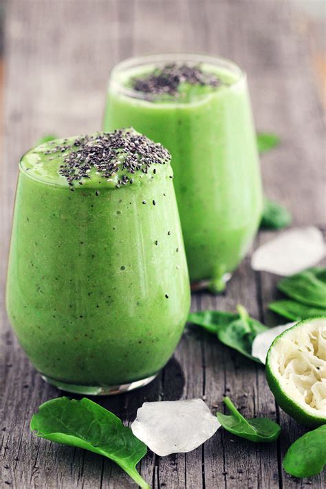 Avocado, Kiwi & Spinach Green Smoothie | Healthy Smoothie Recipe