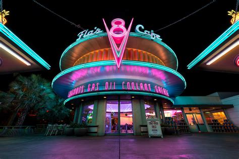 Flo's V8 Cafe — Matthew Cooper Photography