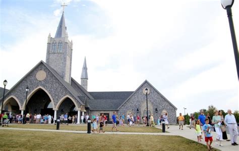 At Mass for a new saint, a new name for St. Teresa Parish – CatholicPhilly