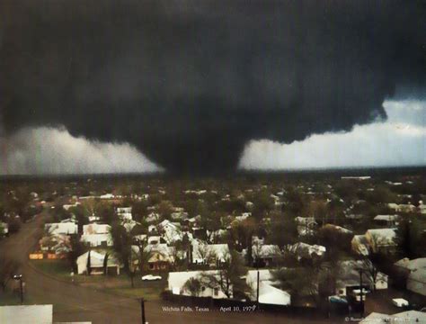 A look at the biggest and deadliest tornadoes: EF5s