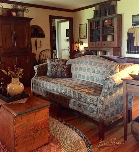 Colonial sitting room #PrimitiveHomes (With images) | Colonial living ...