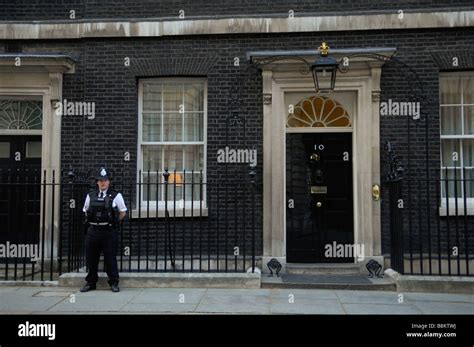 Number ten Downing Street, the home of the British Prime Minister, with ...