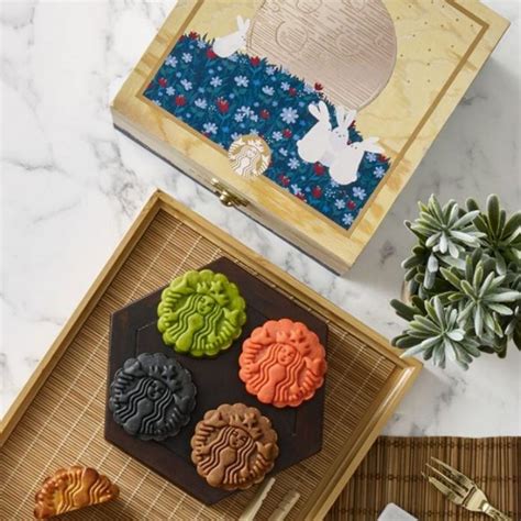 Special Mooncakes for Mid-Autumn Festival - Asia Trend