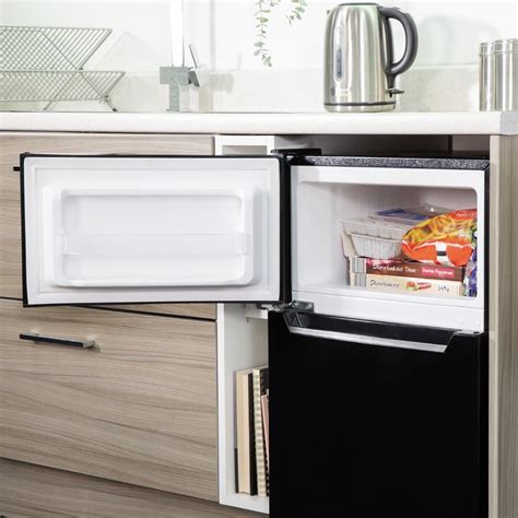 Russell Hobbs 90 Litre 70/30 Under Counter Top Freestanding Fridge Freezer - Black RH47UCFF1B ...