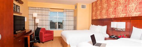 Hotel Suites in Peoria IL | Courtyard Peoria Downtown