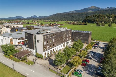 Salzburg University of Applied Sciences (Salzburg, Austria) - apply, prices, reviews | Smapse