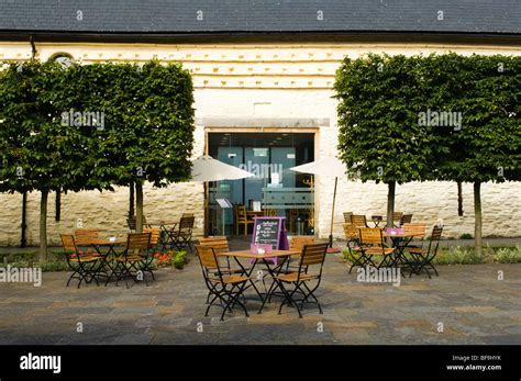 Abergavenny street scene Stock Photo - Alamy