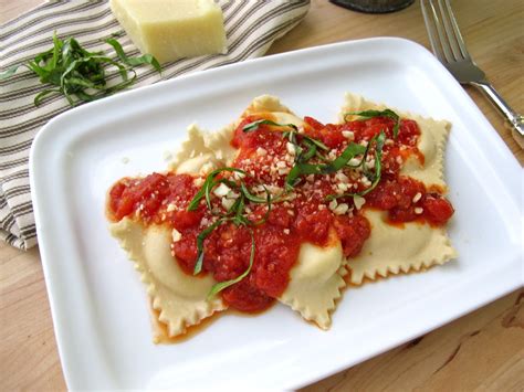 Jenny Steffens Hobick: Easy Homemade Ravioli Recipe | Ricotta Cheese Ravioli Recipe