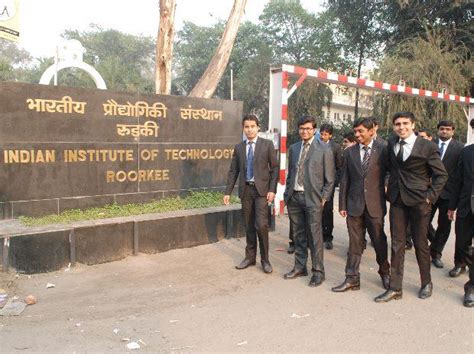 IIT placements: Offers up by 40% in early slots, 400 hired from Roorkee