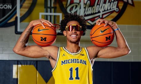 Five-star wing Khani Rooths commits to Michigan | UM Hoops.com