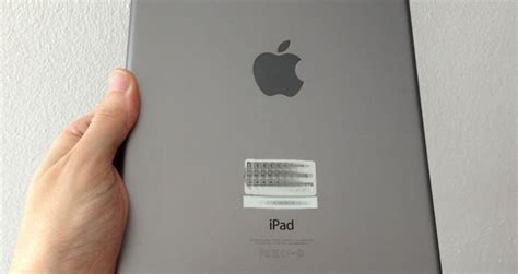 How to remove scratches from an iPad