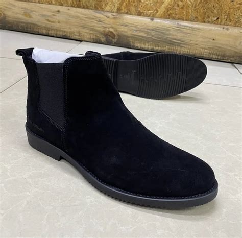 Chelsea boots