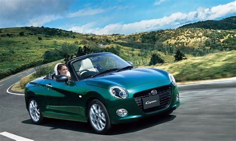 Изглежда невероятно, но Daihatsu Copen вече навърши 20 години ...