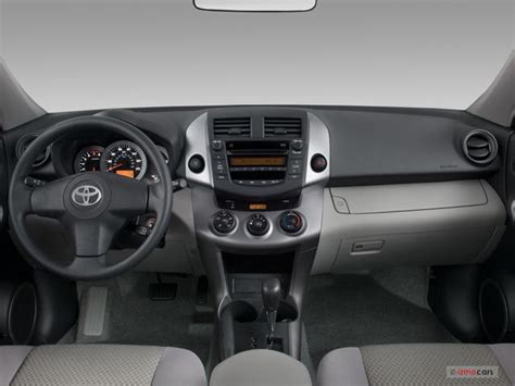 2008 Toyota RAV4 Interior | U.S. News & World Report