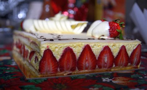 Patisserie Poupon Christmas Cakes | Fraisier Fresh strawberr… | Flickr