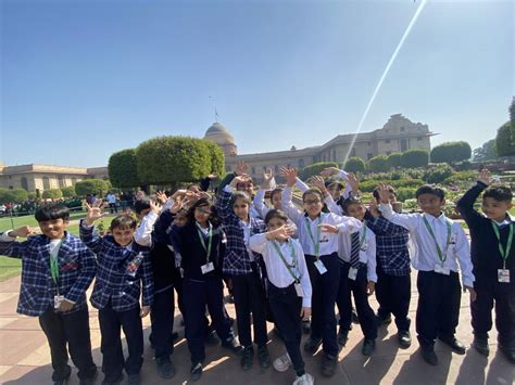 PP International School Students Visits Amrit Udyan #Mughal Garden - PP Internatonal School