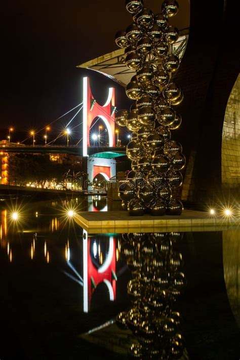 Guggenheim Museum Bilbao at Night Editorial Photography - Image of dome ...