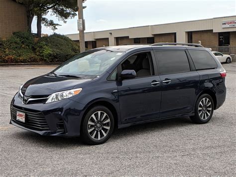 Pre-Owned 2019 Toyota Sienna AWD 7-Passenger V6 LE AWD