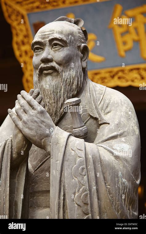 A statue of Confucius in the Confucian Temple, Shanghai, China Stock Photo: 68158760 - Alamy