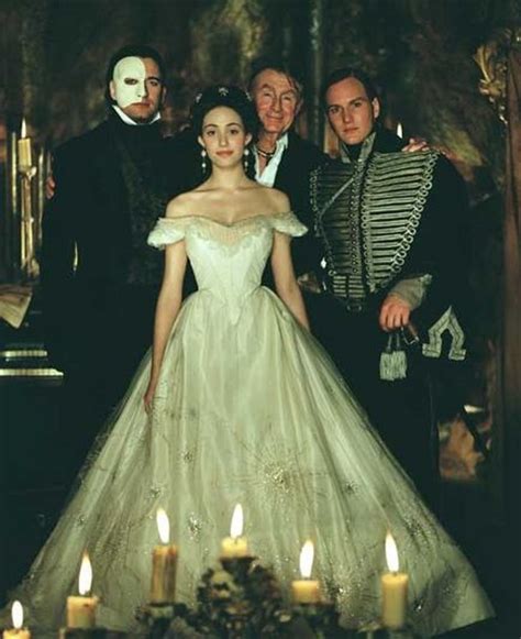 Phantom Pictures - Phantom Phans Center