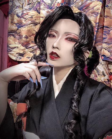 Kibutsuji Muzan from Kimetsu no Yaiba cosplayed by OnnuMushi ~.~ Jackson, Halloween Face Makeup ...