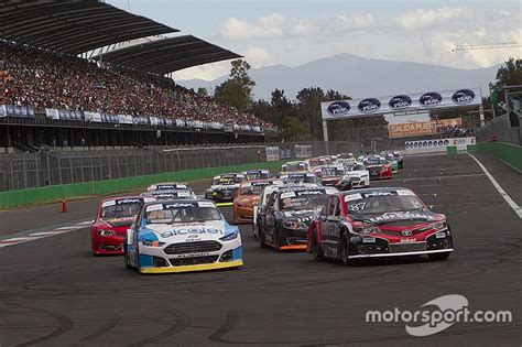 NASCAR Mexico debuts with its new format