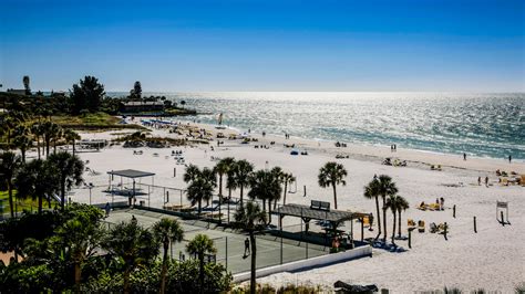 What Is Special About Siesta Key Beach? - Getaway Couple