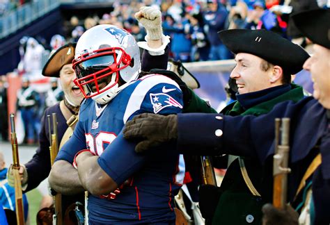 LeGarrette Blount - The Week in Pictures: December 8-December 14, 2014 - ESPN