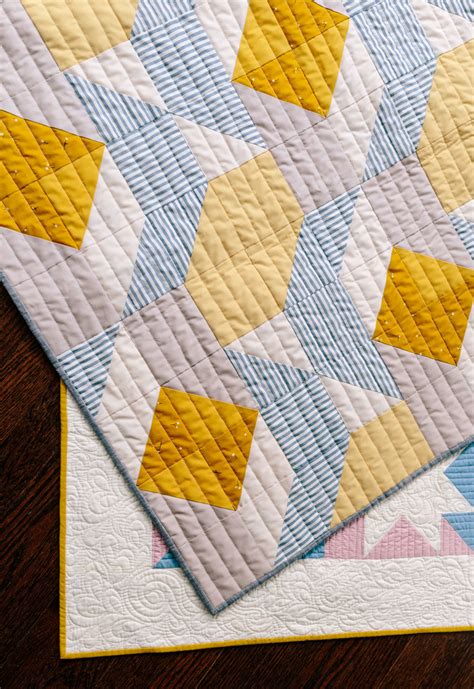 How To Machine Quilt - Suzy Quilts