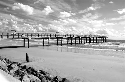 St. Augustine Beach Fishing Pier Free Stock Photo - Public Domain Pictures