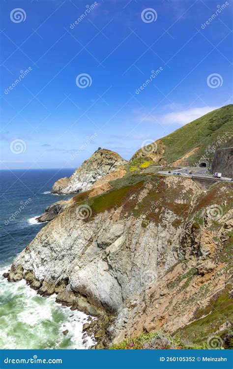 Scenic Coast at Pacifica with View To the Pacific Ocean, California Stock Photo - Image of ocean ...