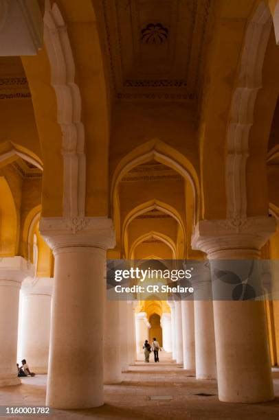 118 Thirumalai Nayakkar Mahal Palace Stock Photos, High-Res Pictures ...