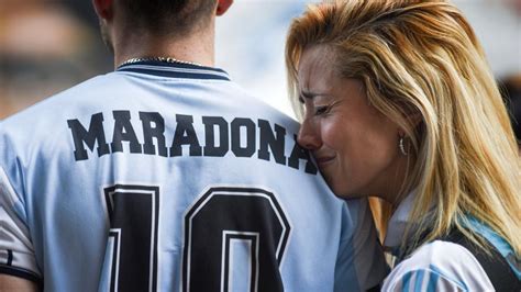 Argentina launches probe into cause of Maradona's death