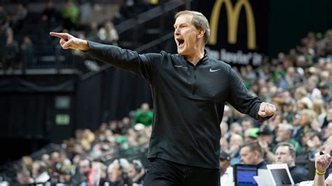 What to know about Oregon Ducks men's basketball coach Dana Altman