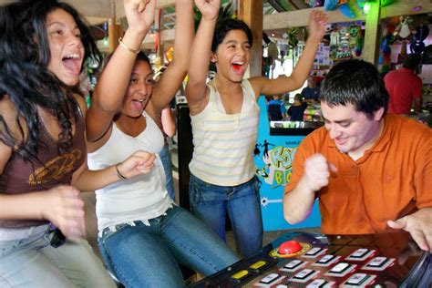 Zao Island Amusement Center in Valparaiso, Indiana – Little Indiana