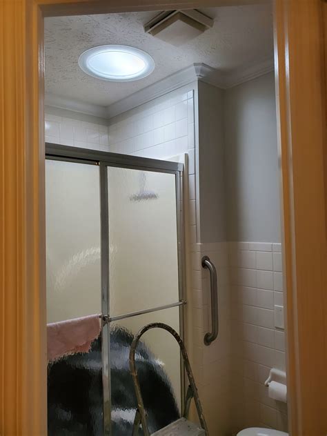 Sun Tunnel Brightens Up A Bathroom - Litespeed Construction Knoxville