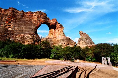 Histórias e Cenários Nordestinos: Parque Nacional Serra da Capivara - PI